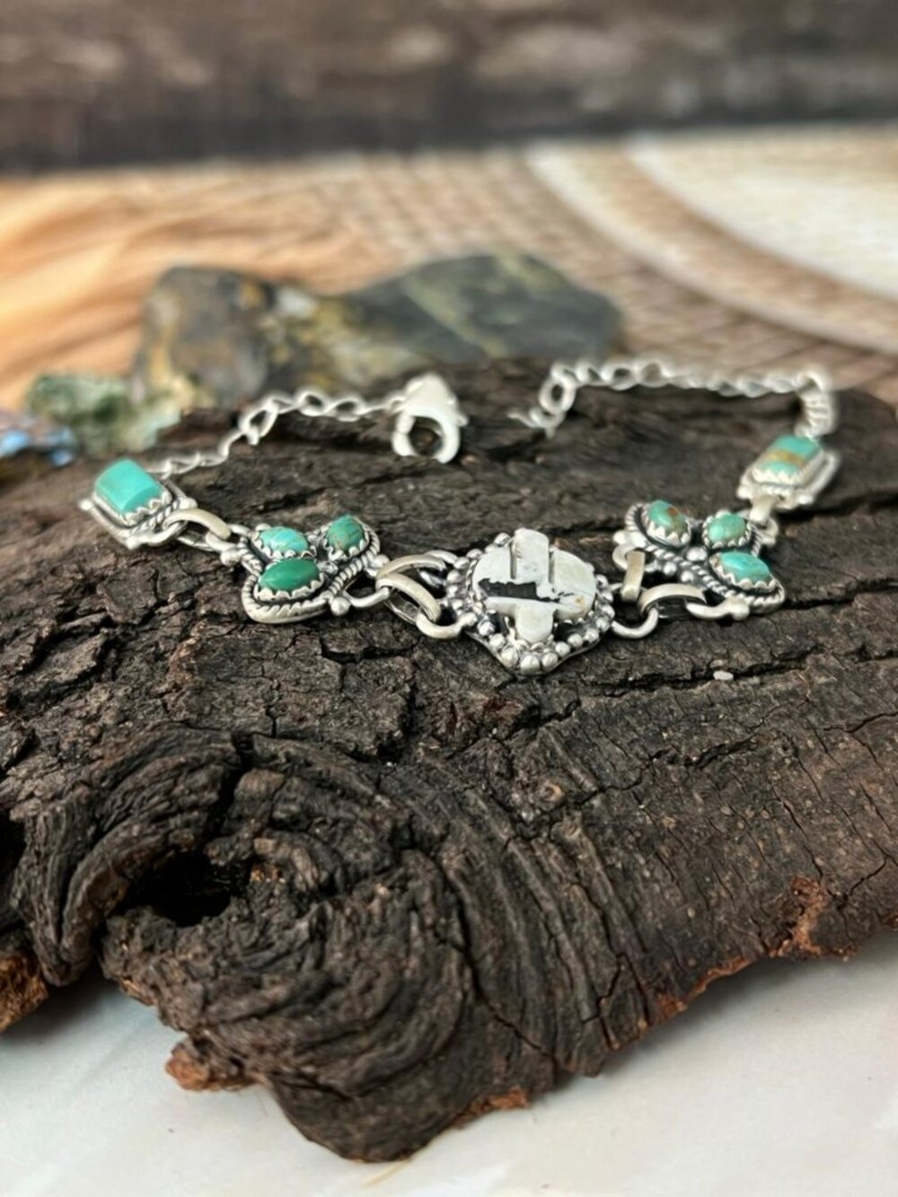 Handmade Sterling Silver Kingman Turquoise with White Buffalo Chain Bracelet "Si